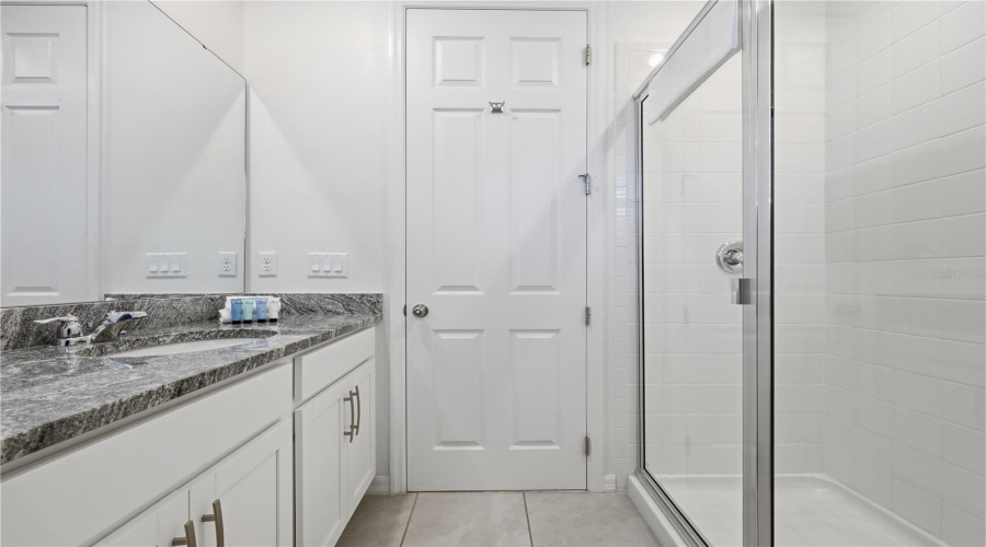 Kissimmee, Florida 34747, 9 Bedroom Bedrooms, ,6 Bathroombathrooms,Residential,For Sale,Tropical Haven,0,Mfro6441428