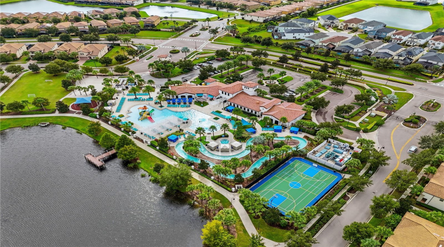 Kissimmee, Florida 34747, 9 Bedroom Bedrooms, ,6 Bathroombathrooms,Residential,For Sale,Tropical Haven,0,Mfro6441428