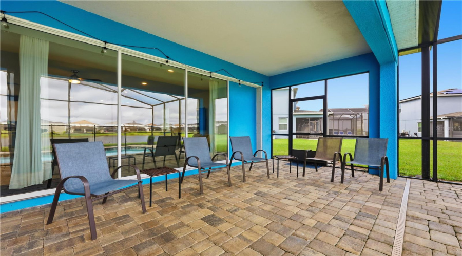 Kissimmee, Florida 34747, 9 Bedroom Bedrooms, ,6 Bathroombathrooms,Residential,For Sale,Tropical Haven,0,Mfro6441428