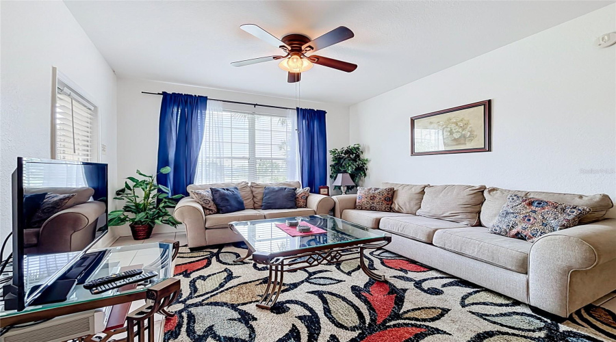 Kissimmee, Florida 34747, 3 Bedroom Bedrooms, ,2 Bathroombathrooms,Residential,For Sale,Comrow,0,Mfro6444984
