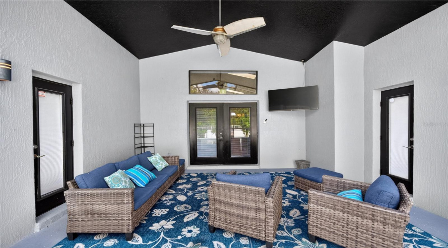 Kissimmee, Florida 34747, 5 Bedroom Bedrooms, ,4 Bathroombathrooms,Residential,For Sale,Oneida,0,Mfro6443443