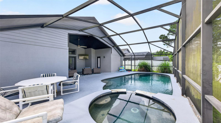 Kissimmee, Florida 34747, 5 Bedroom Bedrooms, ,4 Bathroombathrooms,Residential,For Sale,Oneida,0,Mfro6443443