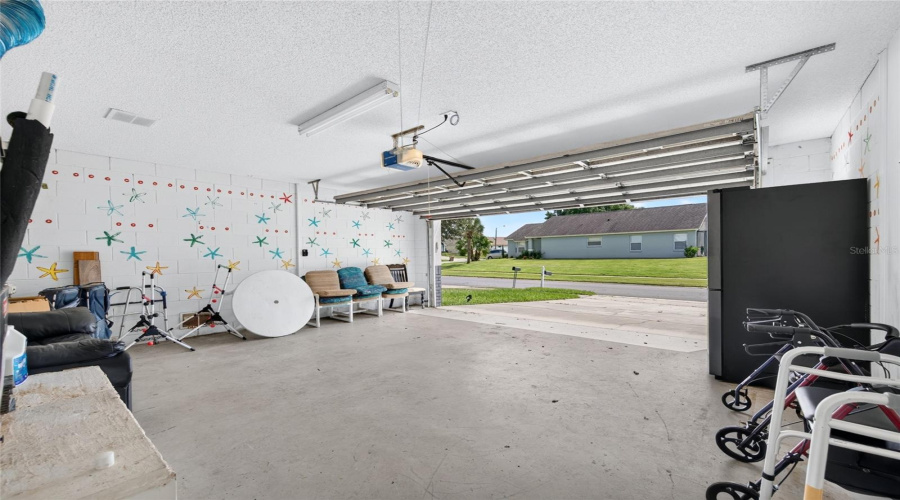 Kissimmee, Florida 34747, 5 Bedroom Bedrooms, ,4 Bathroombathrooms,Residential,For Sale,Oneida,0,Mfro6443443