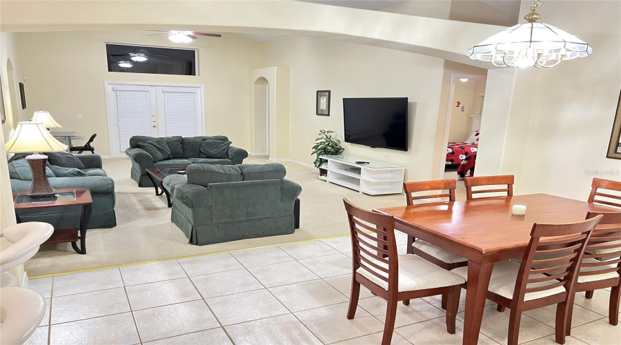 Dining Room - Open Floorplan With Great Room