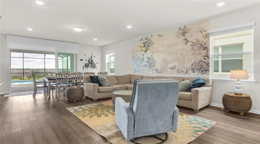 Davenport, Florida 33897, 6 Bedroom Bedrooms, ,4 Bathroombathrooms,Residential,For Sale,Kona,0,Mfro6444064