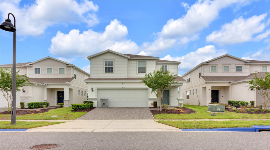 Davenport, Florida 33897, 6 Bedroom Bedrooms, ,4 Bathroombathrooms,Residential,For Sale,Kona,0,Mfro6444064
