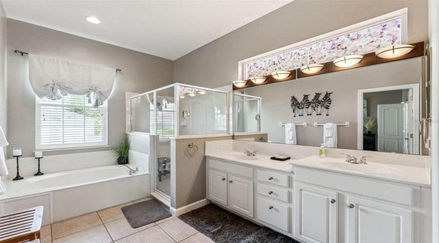 Davenport, Florida 33897, 5 Bedroom Bedrooms, ,3 Bathroombathrooms,Residential,For Sale,Northampton,0,Mfrs5150621