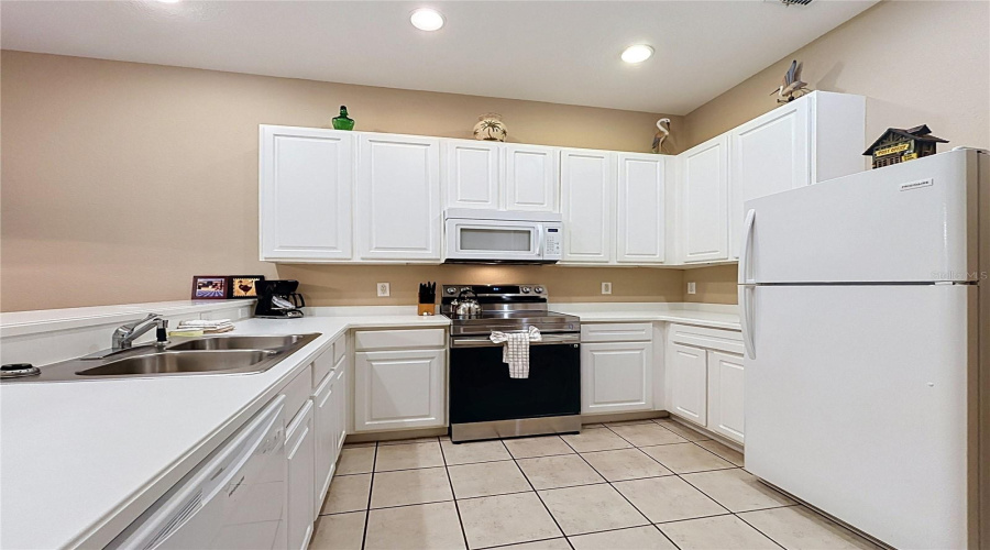 Davenport, Florida 33897, 2 Bedroom Bedrooms, ,2 Bathroombathrooms,Residential,For Sale,Lucaya,0,Mfrp4939926