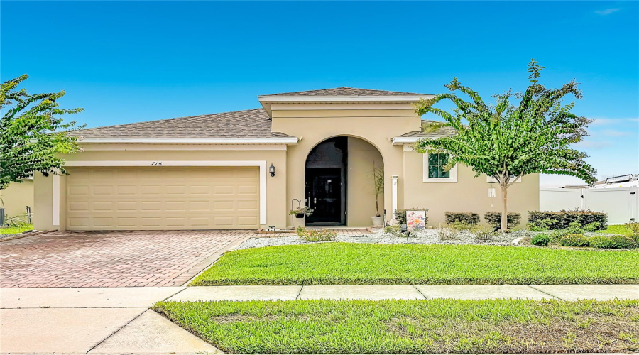 Davenport, Florida 33837, 4 Bedroom Bedrooms, ,2 Bathroombathrooms,Residential,For Sale,Segovia,0,Mfrg5117555