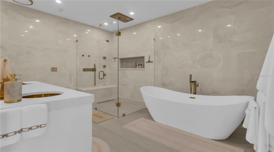 Davenport, Florida 33896, 4 Bedroom Bedrooms, ,3 Bathroombathrooms,Residential,For Sale,Olympic Club,0,Mfro6443477