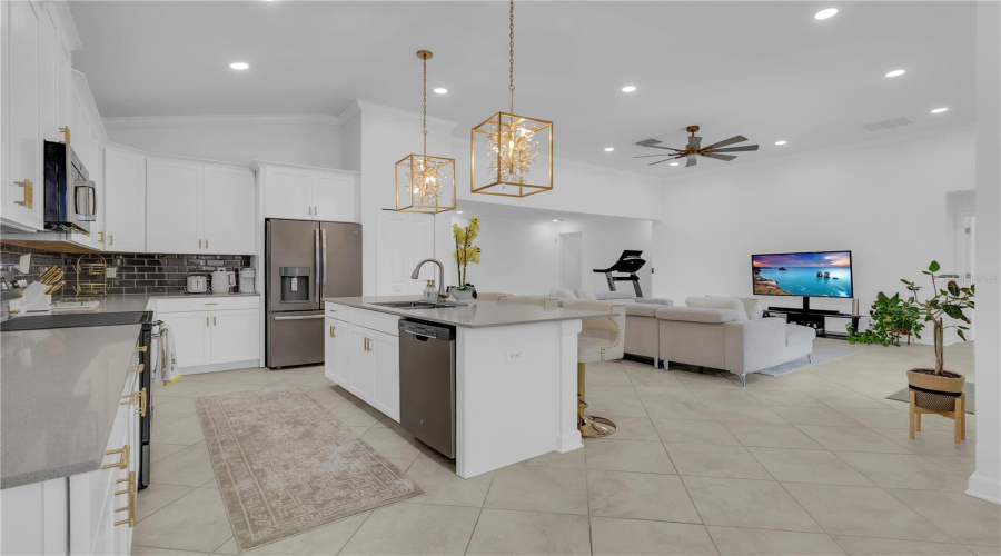 Davenport, Florida 33896, 4 Bedroom Bedrooms, ,3 Bathroombathrooms,Residential,For Sale,Olympic Club,0,Mfro6443477