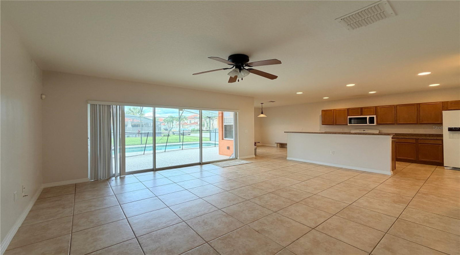Davenport, Florida 33837, 5 Bedroom Bedrooms, ,4 Bathroombathrooms,Residential,For Sale,Miro,0,Mfro6445347