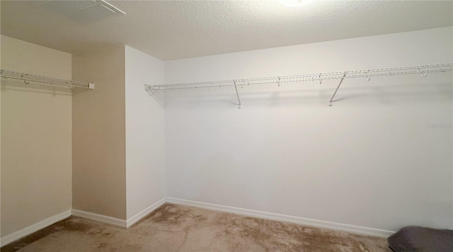 Davenport, Florida 33837, 5 Bedroom Bedrooms, ,4 Bathroombathrooms,Residential,For Sale,Miro,0,Mfro6445347