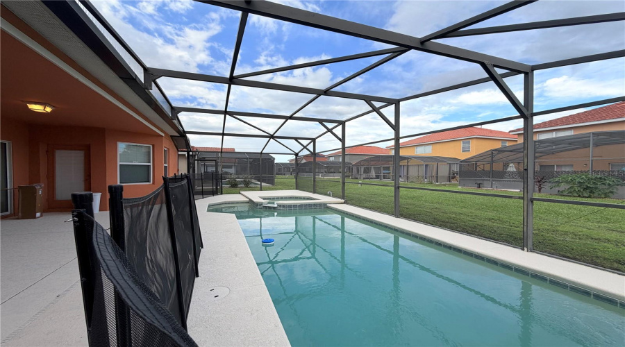 Davenport, Florida 33837, 5 Bedroom Bedrooms, ,4 Bathroombathrooms,Residential,For Sale,Miro,0,Mfro6445347