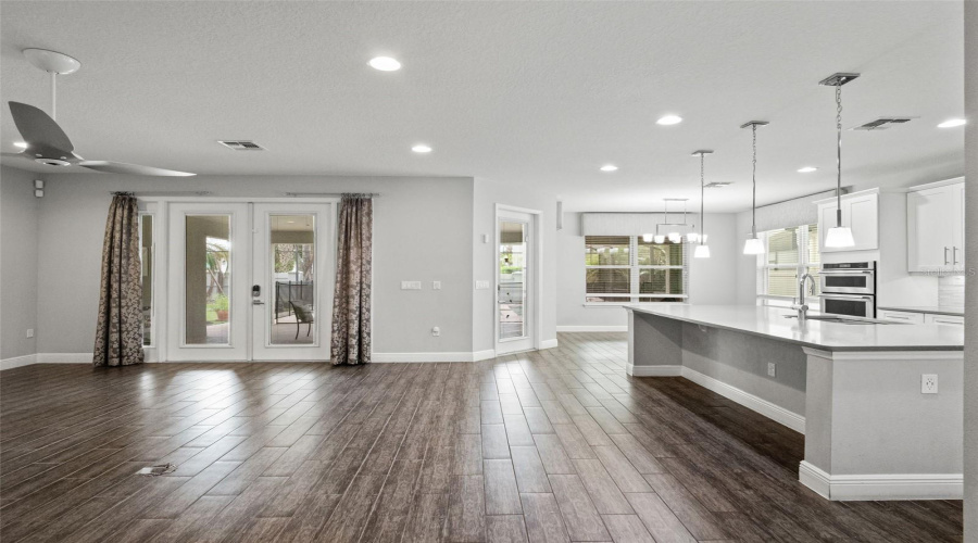 Orlando, Florida 32836, 4 Bedroom Bedrooms, ,3 Bathroombathrooms,Residential,For Sale,Morehouse,0,Mfro6444616