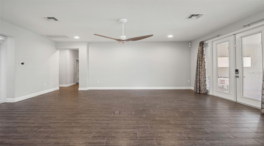 Orlando, Florida 32836, 4 Bedroom Bedrooms, ,3 Bathroombathrooms,Residential,For Sale,Morehouse,0,Mfro6444616