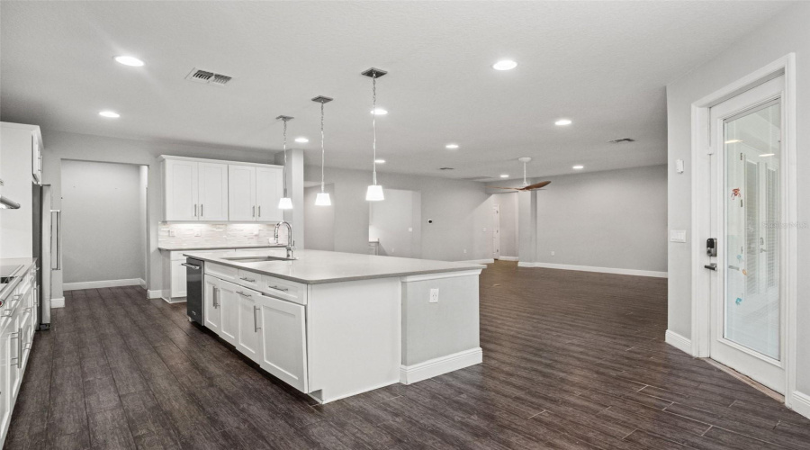 Orlando, Florida 32836, 4 Bedroom Bedrooms, ,3 Bathroombathrooms,Residential,For Sale,Morehouse,0,Mfro6444616