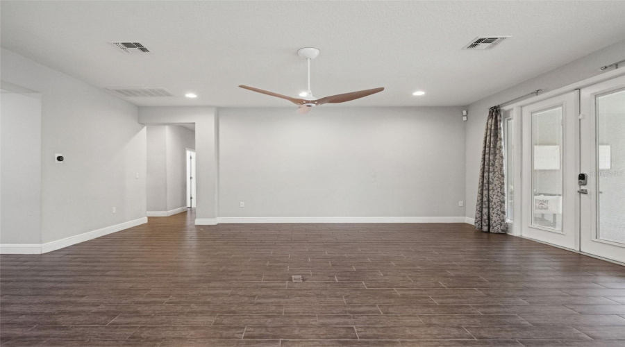 Orlando, Florida 32836, 4 Bedroom Bedrooms, ,3 Bathroombathrooms,Residential,For Sale,Morehouse,0,Mfro6444616