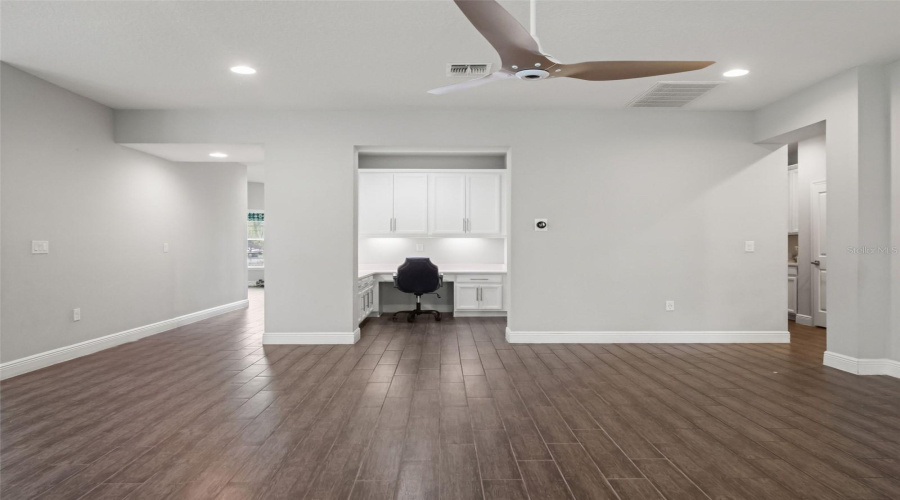 Orlando, Florida 32836, 4 Bedroom Bedrooms, ,3 Bathroombathrooms,Residential,For Sale,Morehouse,0,Mfro6444616