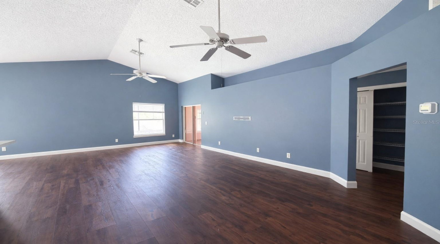 Davenport, Florida 33837, 3 Bedroom Bedrooms, ,2 Bathroombathrooms,Residential,For Sale,Lake Charles,0,Mfrs5143999