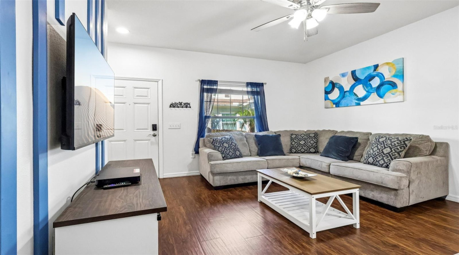 Kissimmee, Florida 34747, 3 Bedroom Bedrooms, ,2 Bathroombathrooms,Residential,For Sale,Gold,0,Mfro6444763