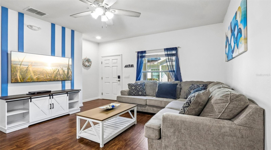 Kissimmee, Florida 34747, 3 Bedroom Bedrooms, ,2 Bathroombathrooms,Residential,For Sale,Gold,0,Mfro6444763