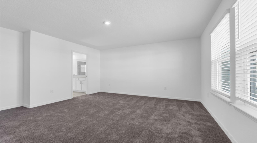 Davenport, Florida 33837, 4 Bedroom Bedrooms, ,2 Bathroombathrooms,Residential,For Sale,Meadow Walk,0,Mfro6415243