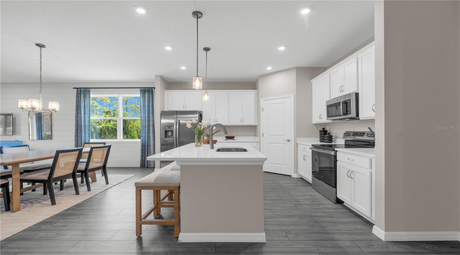 Davenport, Florida 33837, 4 Bedroom Bedrooms, ,2 Bathroombathrooms,Residential,For Sale,Rising,0,Mfro6415227