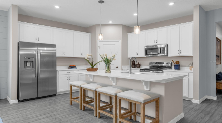 Davenport, Florida 33837, 4 Bedroom Bedrooms, ,2 Bathroombathrooms,Residential,For Sale,Rising,0,Mfro6415227
