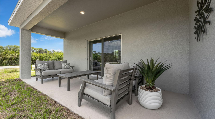 Davenport, Florida 33837, 4 Bedroom Bedrooms, ,2 Bathroombathrooms,Residential,For Sale,Rising,0,Mfro6415227