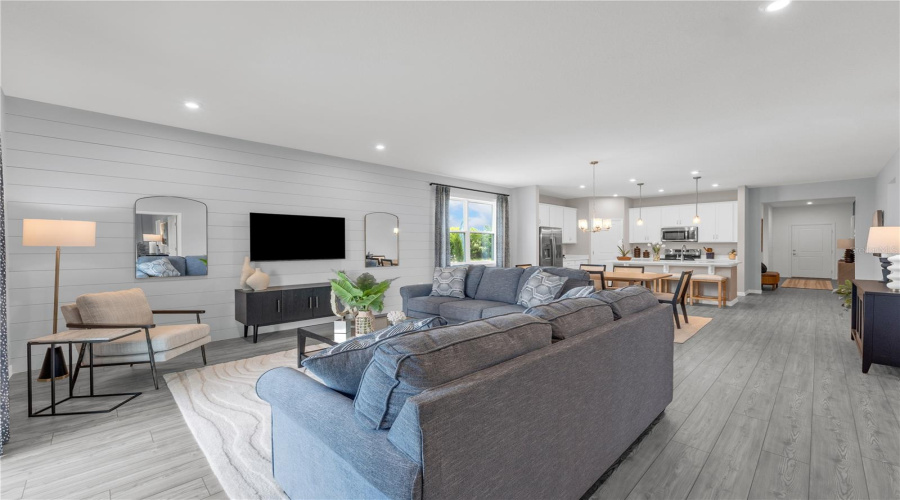 Davenport, Florida 33837, 4 Bedroom Bedrooms, ,2 Bathroombathrooms,Residential,For Sale,Rising,0,Mfro6415227