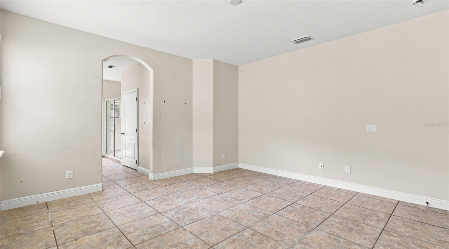 Davenport, Florida 33896, 4 Bedroom Bedrooms, ,3 Bathroombathrooms,Residential,For Sale,Roseville,0,Mfra4706499