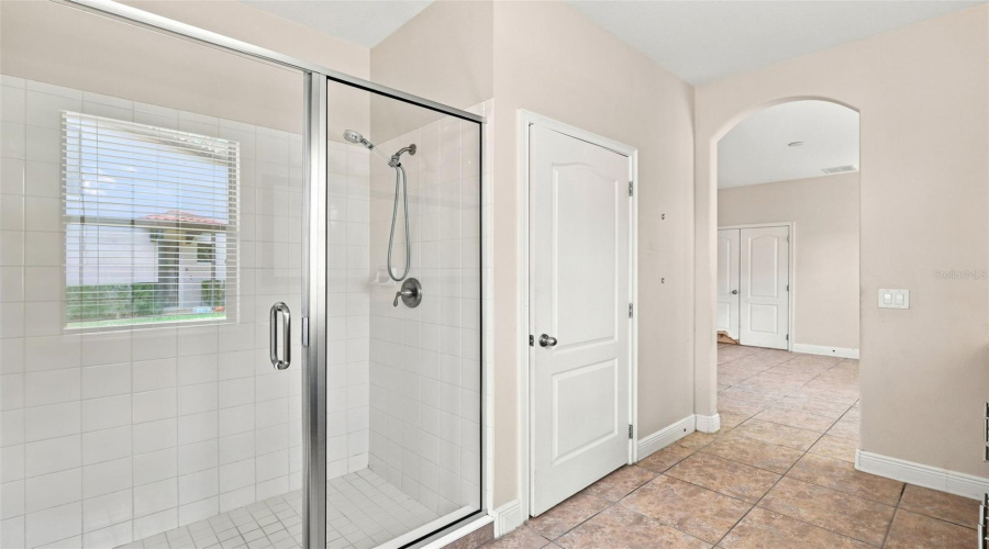 Davenport, Florida 33896, 4 Bedroom Bedrooms, ,3 Bathroombathrooms,Residential,For Sale,Roseville,0,Mfra4706499