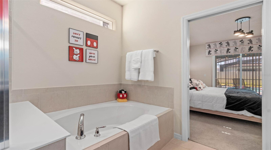 Davenport, Florida 33897, 5 Bedroom Bedrooms, ,5 Bathroombathrooms,Residential,For Sale,Lilac,0,Mfrs5158558
