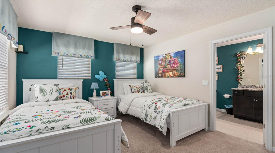 Davenport, Florida 33897, 5 Bedroom Bedrooms, ,5 Bathroombathrooms,Residential,For Sale,Lilac,0,Mfrs5158558