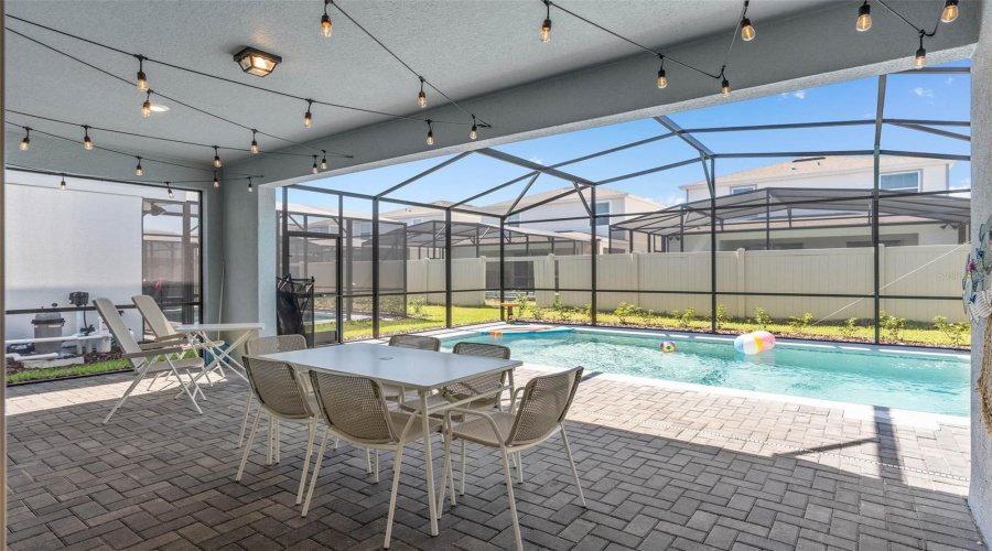 Davenport, Florida 33897, 5 Bedroom Bedrooms, ,5 Bathroombathrooms,Residential,For Sale,Lilac,0,Mfrs5158558