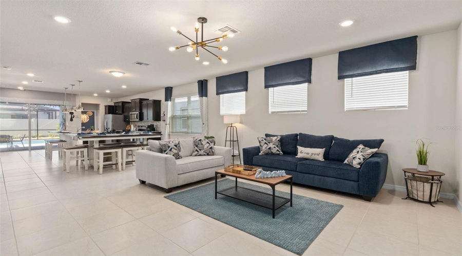 Davenport, Florida 33897, 5 Bedroom Bedrooms, ,5 Bathroombathrooms,Residential,For Sale,Lilac,0,Mfrs5158558