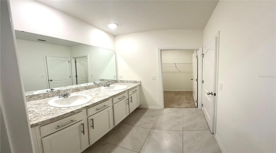 Davenport, Florida 33837, 3 Bedroom Bedrooms, ,2 Bathroombathrooms,Residential,For Sale,Yellow Finch,0,Mfrs5158377