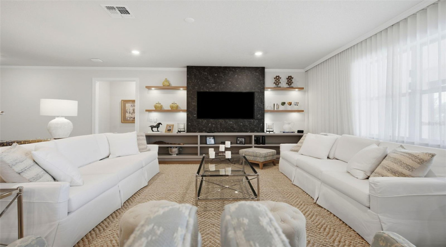 Orlando, Florida 32836, 6 Bedroom Bedrooms, ,4 Bathroombathrooms,Residential,For Sale,Wandering,0,Mfro6446078