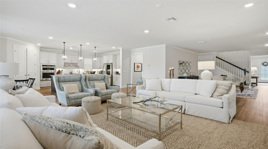 Orlando, Florida 32836, 6 Bedroom Bedrooms, ,4 Bathroombathrooms,Residential,For Sale,Wandering,0,Mfro6446078