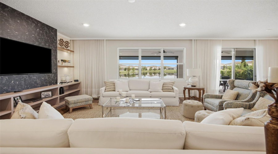 Orlando, Florida 32836, 6 Bedroom Bedrooms, ,4 Bathroombathrooms,Residential,For Sale,Wandering,0,Mfro6446078