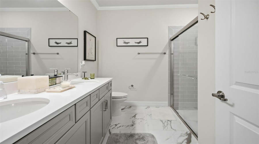 Orlando, Florida 32836, 6 Bedroom Bedrooms, ,4 Bathroombathrooms,Residential,For Sale,Wandering,0,Mfro6446078