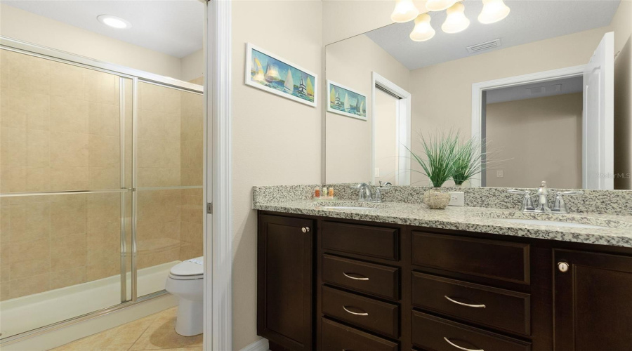 Kissimmee, Florida 34747, 7 Bedroom Bedrooms, ,5 Bathroombathrooms,Residential,For Sale,Rhodes,0,Mfrs5148044