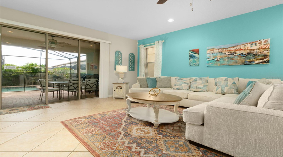 Kissimmee, Florida 34747, 7 Bedroom Bedrooms, ,5 Bathroombathrooms,Residential,For Sale,Rhodes,0,Mfrs5148044