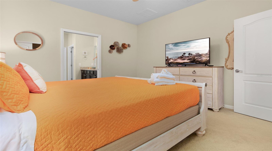 Kissimmee, Florida 34747, 7 Bedroom Bedrooms, ,5 Bathroombathrooms,Residential,For Sale,Rhodes,0,Mfrs5148044