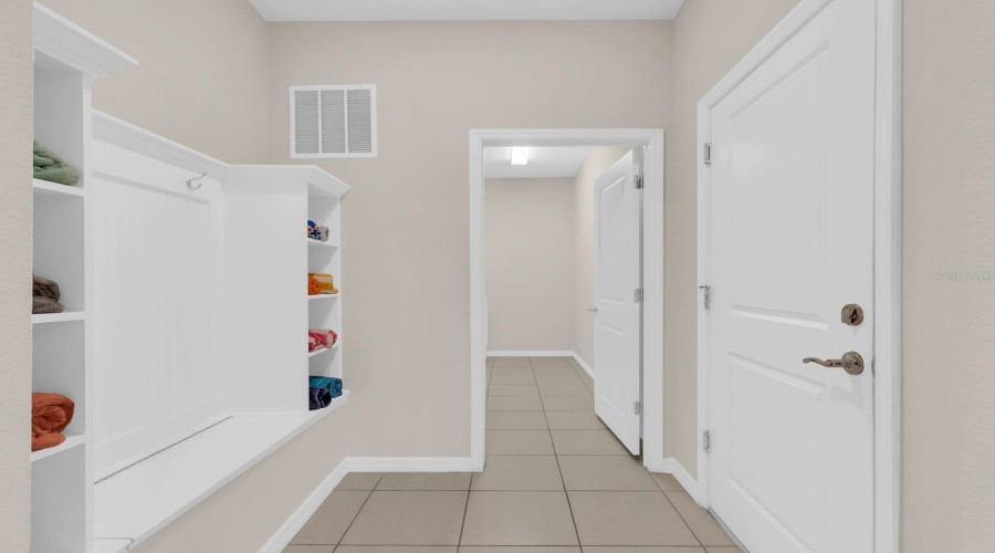Davenport, Florida 33897, 9 Bedroom Bedrooms, ,6 Bathroombathrooms,Residential,For Sale,Mahalo,0,Mfrs5158448