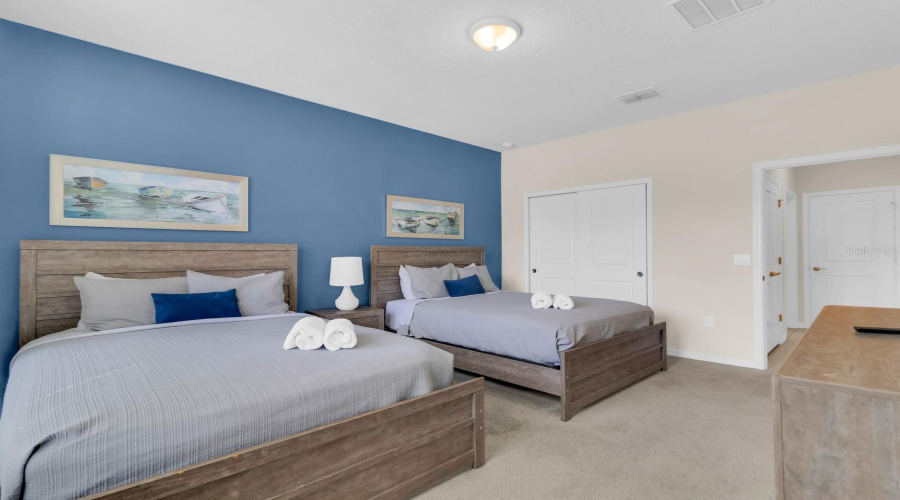 Davenport, Florida 33897, 9 Bedroom Bedrooms, ,6 Bathroombathrooms,Residential,For Sale,Mahalo,0,Mfrs5158448