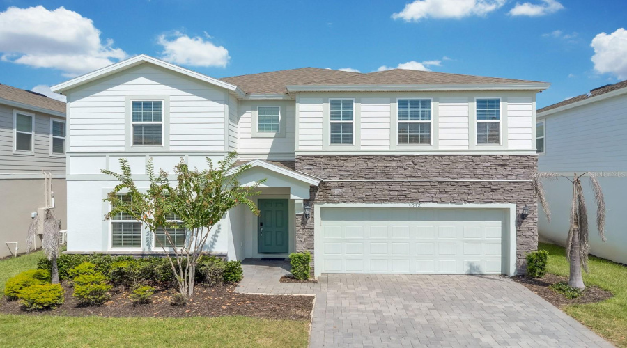 Davenport, Florida 33897, 9 Bedroom Bedrooms, ,6 Bathroombathrooms,Residential,For Sale,Mahalo,0,Mfrs5158448