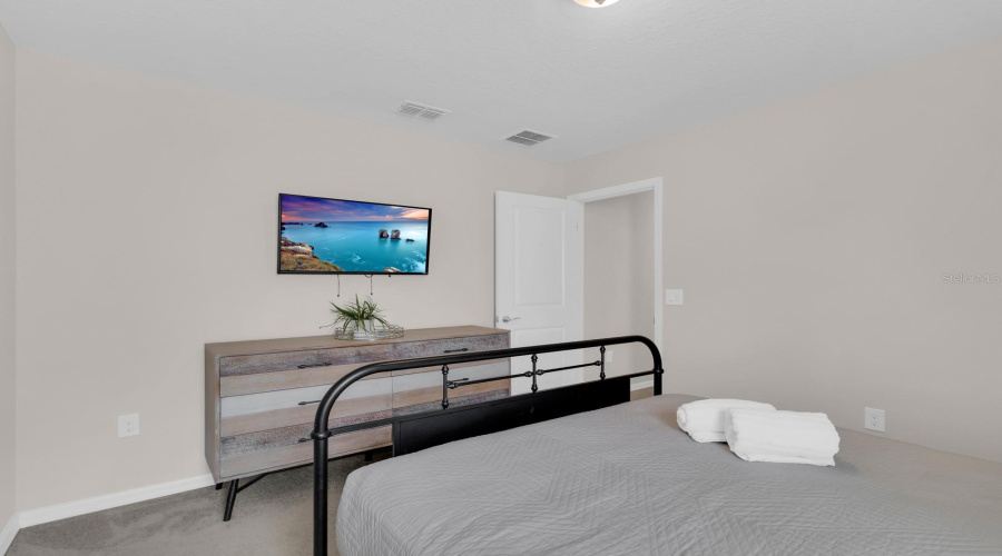 Davenport, Florida 33897, 9 Bedroom Bedrooms, ,6 Bathroombathrooms,Residential,For Sale,Mahalo,0,Mfrs5158448