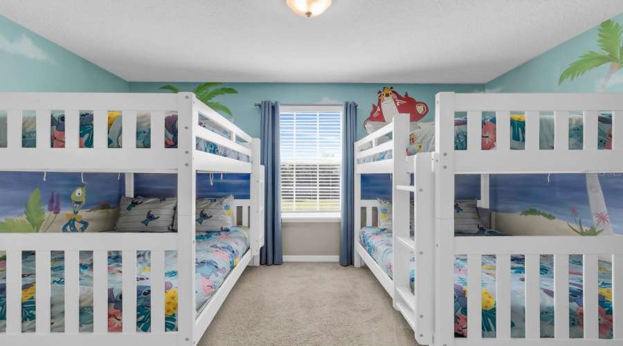 Davenport, Florida 33897, 9 Bedroom Bedrooms, ,6 Bathroombathrooms,Residential,For Sale,Mahalo,0,Mfrs5158448